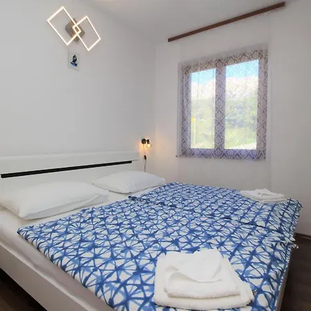 With Parking Space Baska, Krk - 18861 Apartmán Baška
