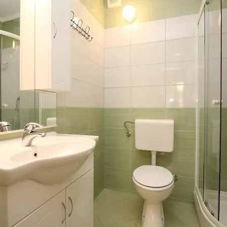With Parking Space Baska, Krk - 18861 Apartmán Baška