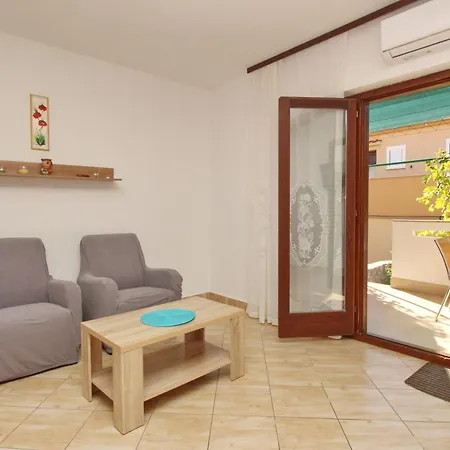 With Parking Space Baska, Krk - 18861 Apartmán Baška